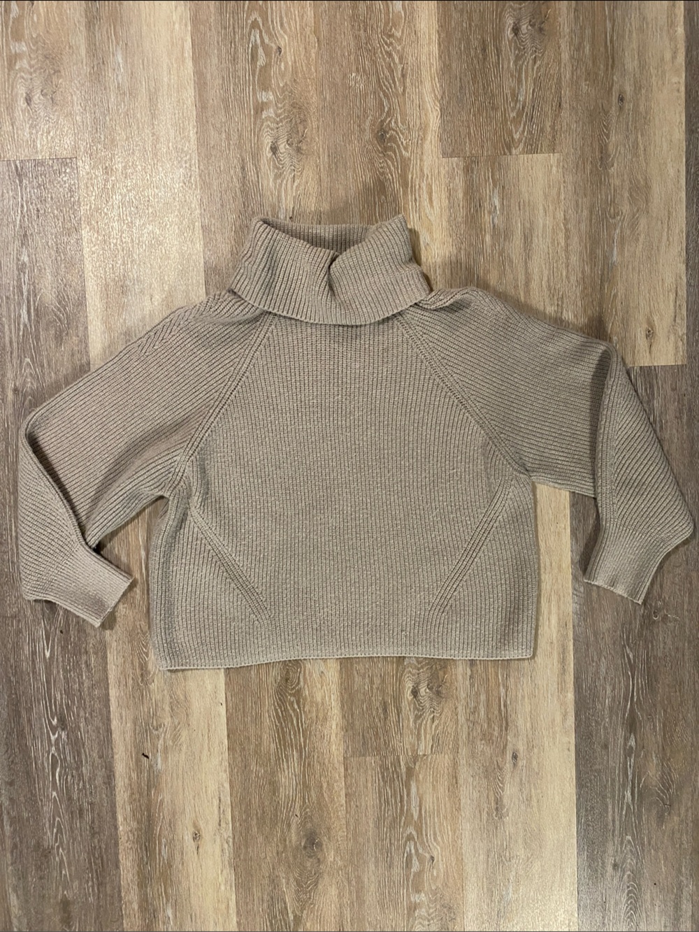 Ann Taylor Ribbed Sleeve Crop Sweater - Size L Taupe Beige Knit